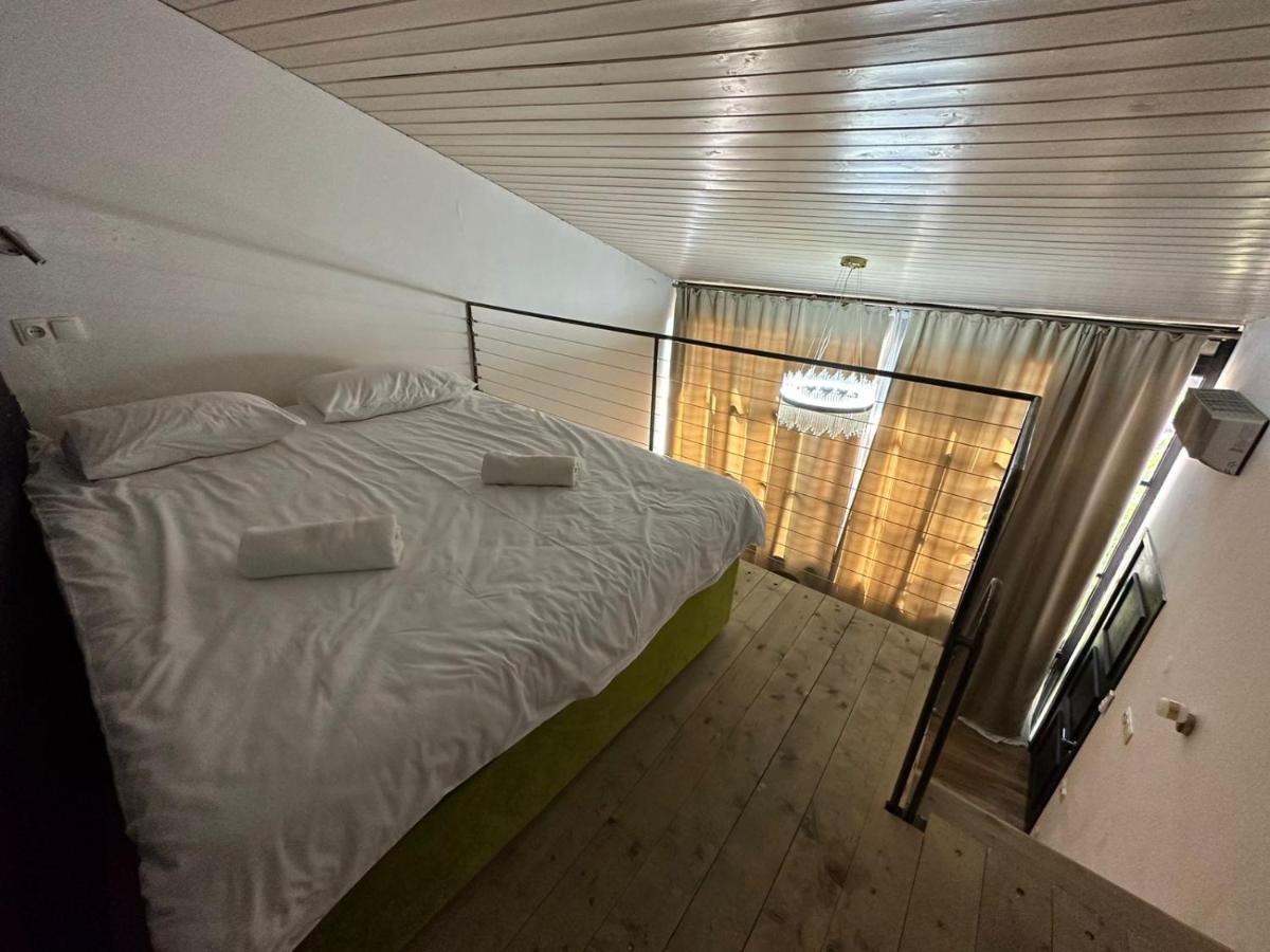 Local Hotel Tbilisi ภายนอก รูปภาพ